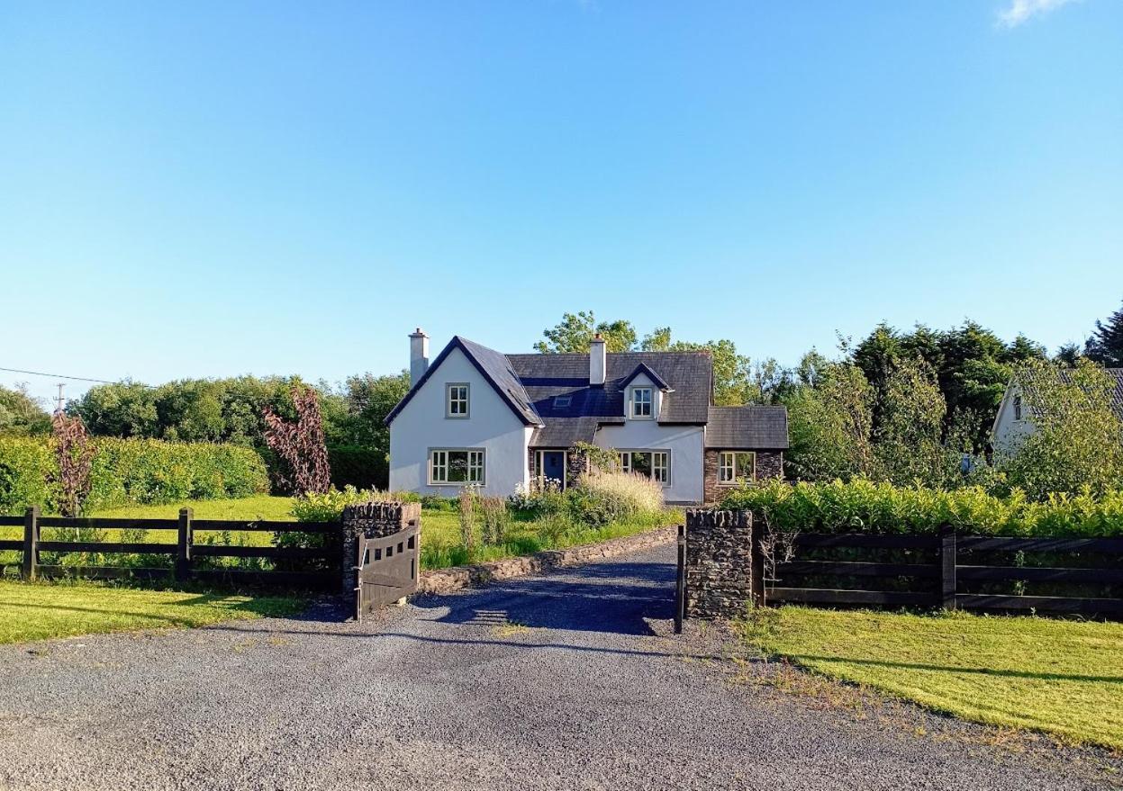 Conveniently Located House To Enjoy All Of Kerry Tralee Kültér fotó
